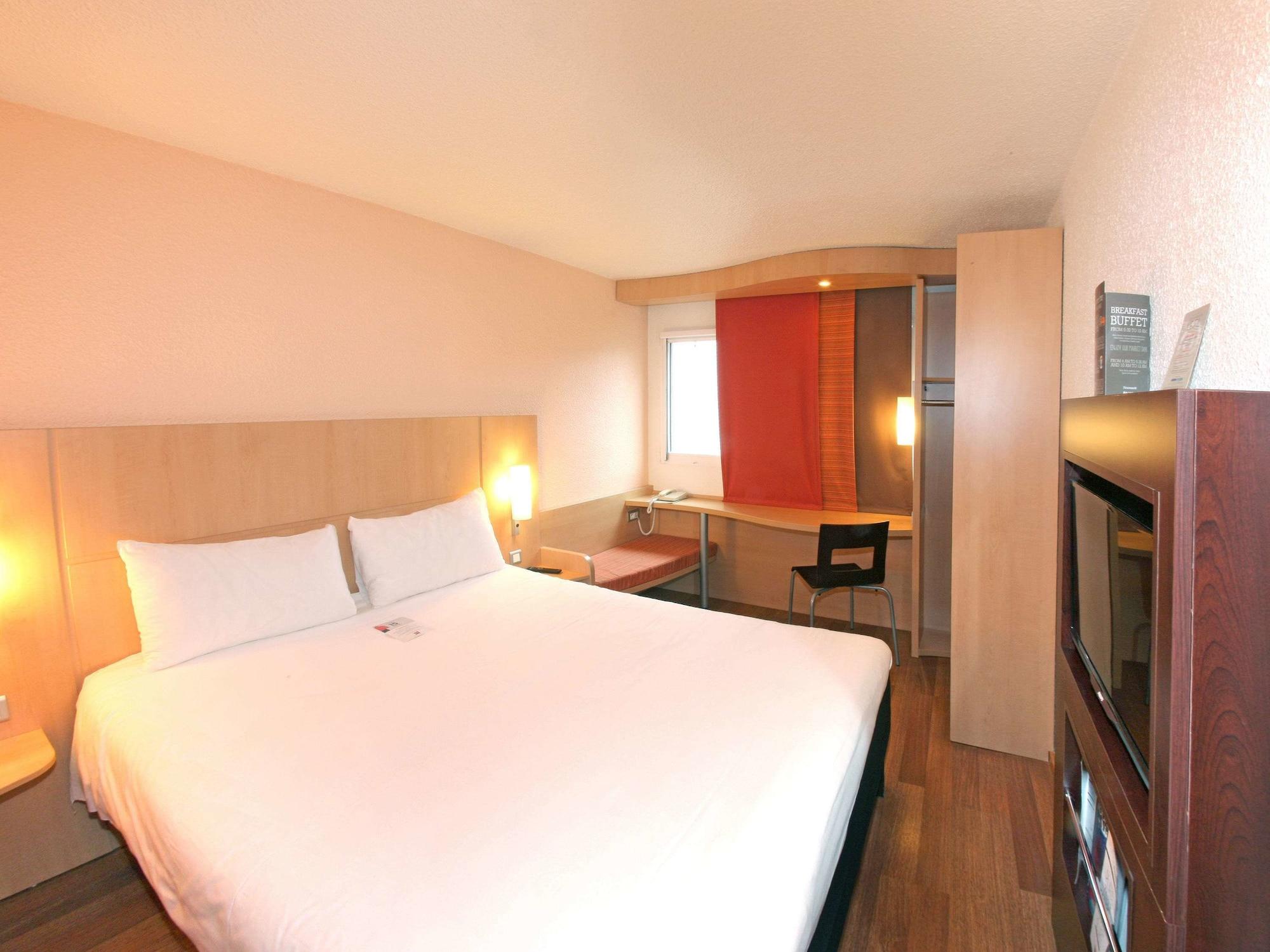 Hotel ibis Poitiers Sud Exterior foto